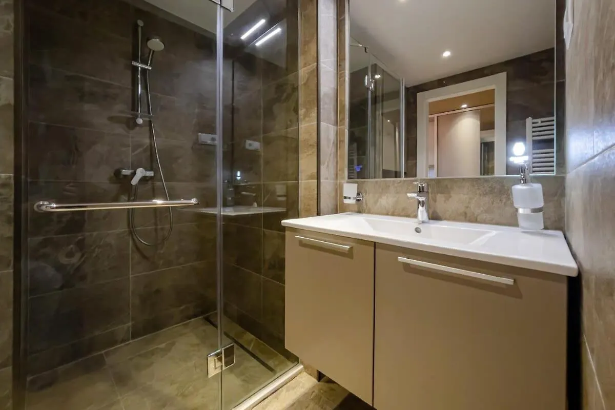 Super Stylish Apt In Batumi